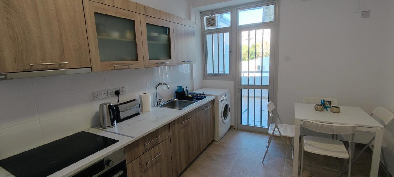 Mimosa Flat City Cente 2Bdr Nicosia Exterior photo