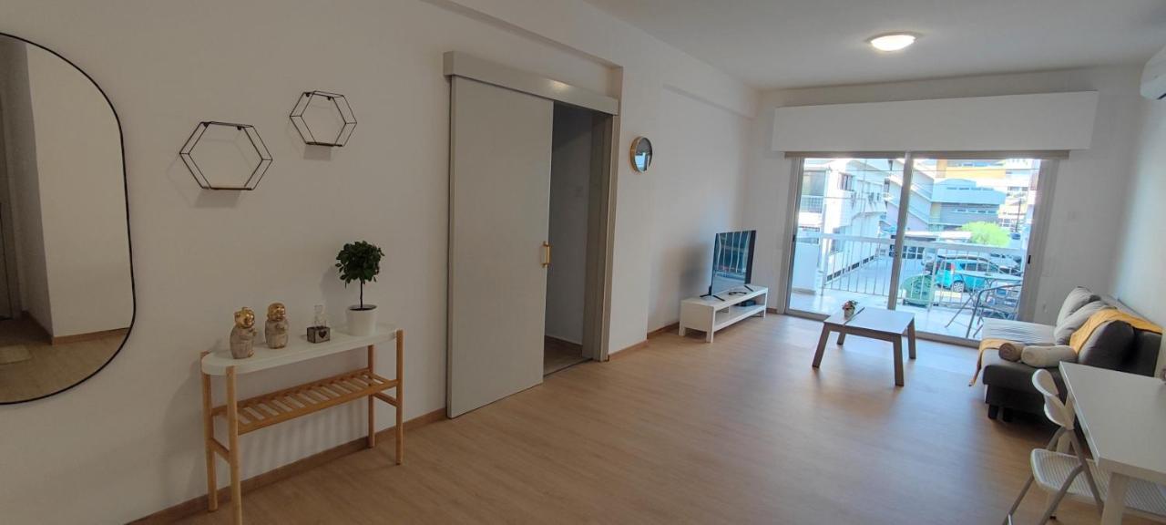 Mimosa Flat City Cente 2Bdr Nicosia Exterior photo